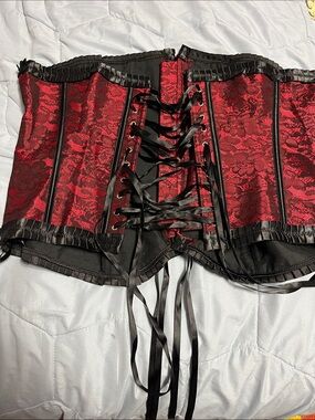 Red and Black Lace Corset Waist Cincher